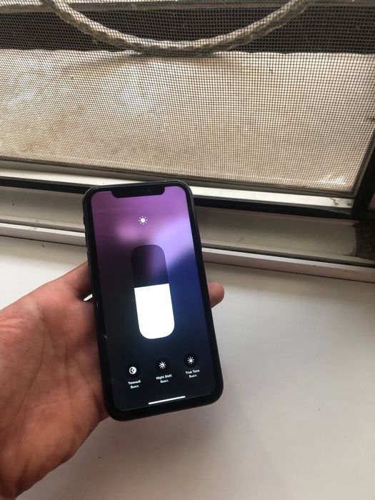 iPhone xr 64 gb.