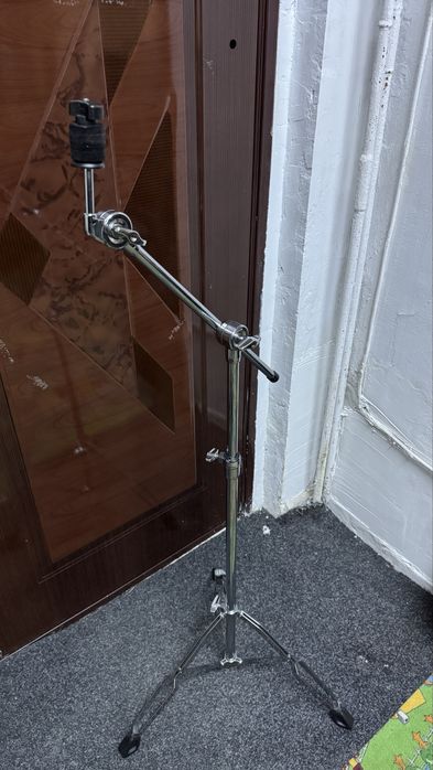 2 buc. stative de cinel cu brat Pearl (nu Tama, Mapex, Sonor)