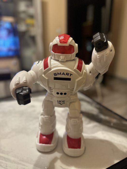 Интерактивен Музикален робот