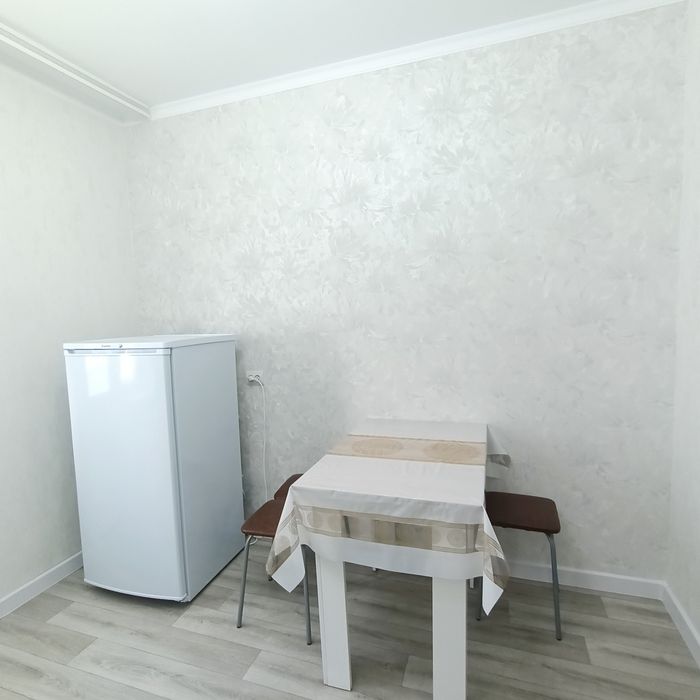 Сдам посуточно 2 кв в 11 микр