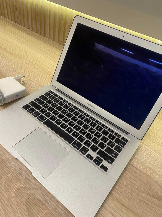 MacBook Air 13 l.qvjd 2011