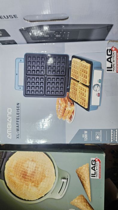 Vând cutii cu produse Amazon