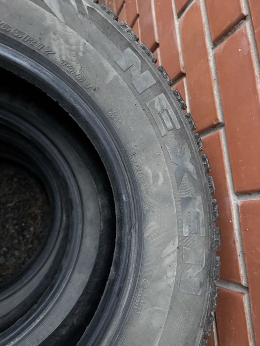 Продам шины комплект 4 штуки