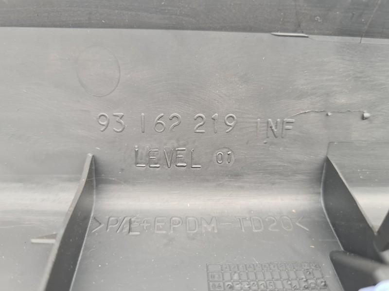 Ornament portbagaj Opel Tigra B