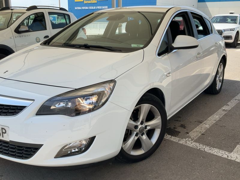 Opel Astra 1.7 CDTI Sport 2011