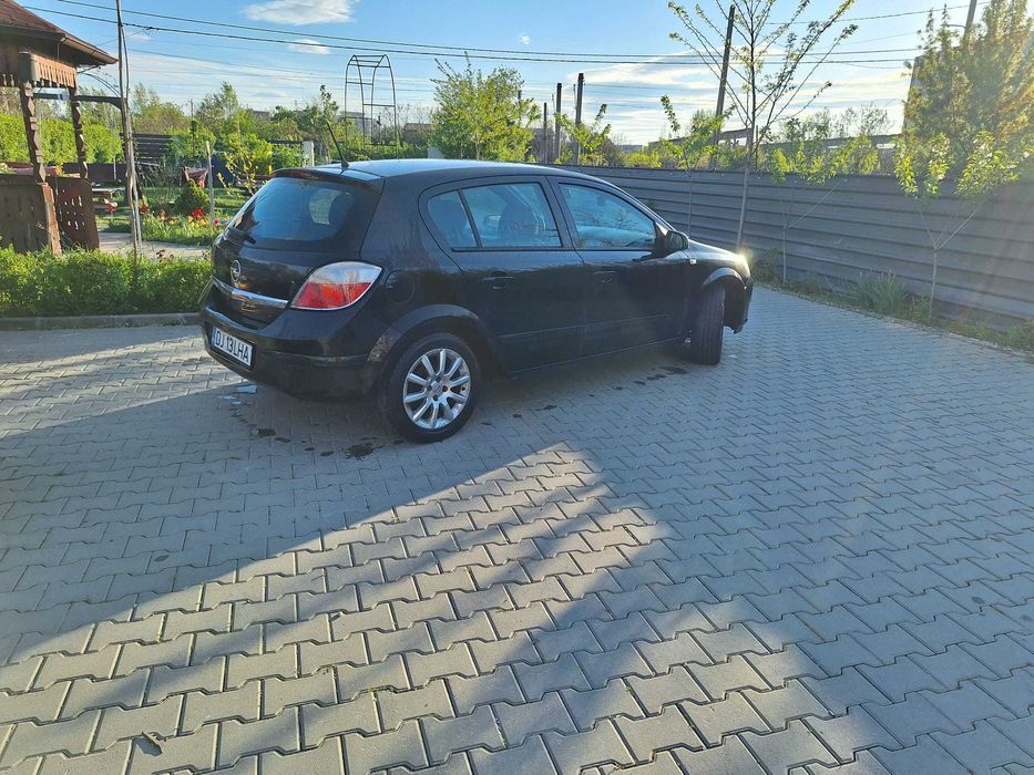 Opel astra H 2004  225000km