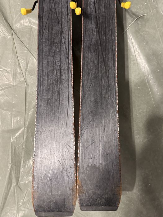 Vand schiuri Nordica super N 130 cm + clapari Munari