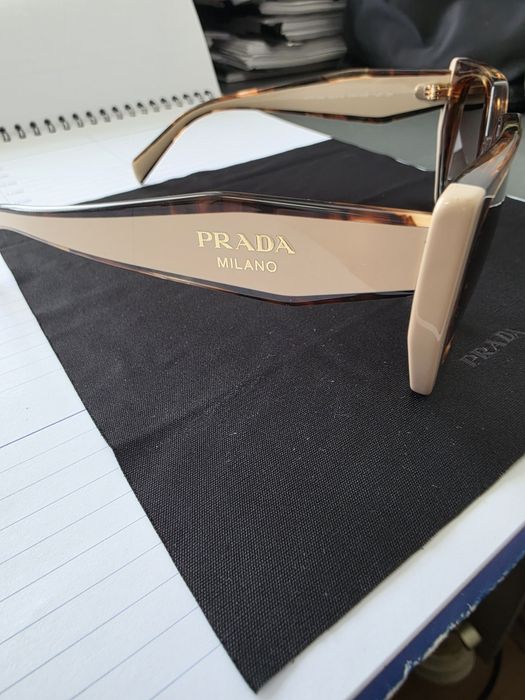 Дамски слънчеви очила PRADA