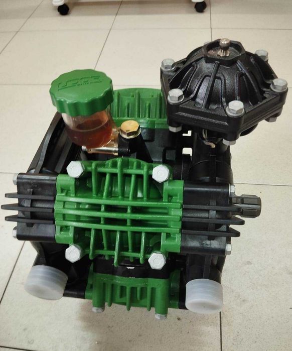 насос на прицепной опрыскиватель