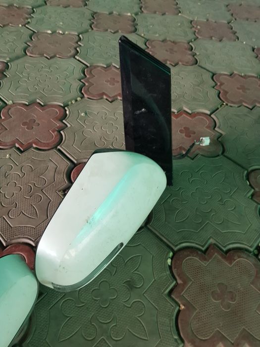 Альфард на запчасти.