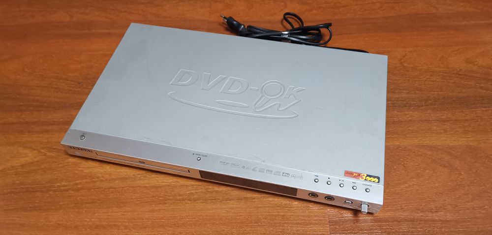 DVD плеер с функцией караоке