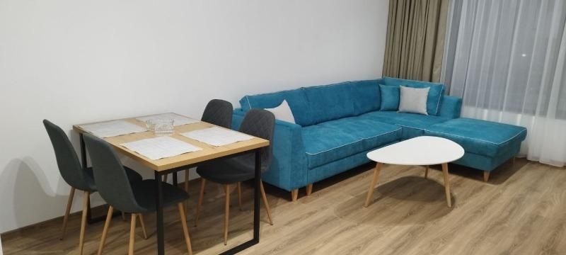 Дава се под наем Двустаен апартамент в Пловдив, Остромила - 65 кв.м за 375 € - Снимка #1