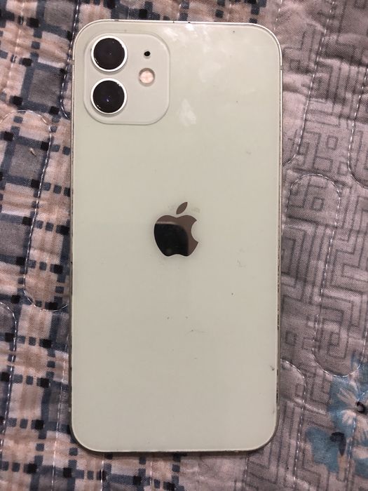 продам ipnone 12 айфон 12