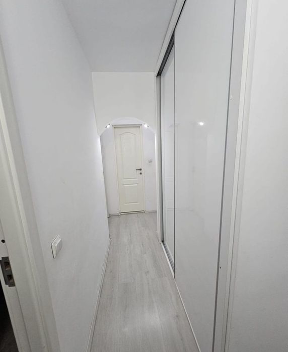 Apartament 3 camere, et 1, Mioveni