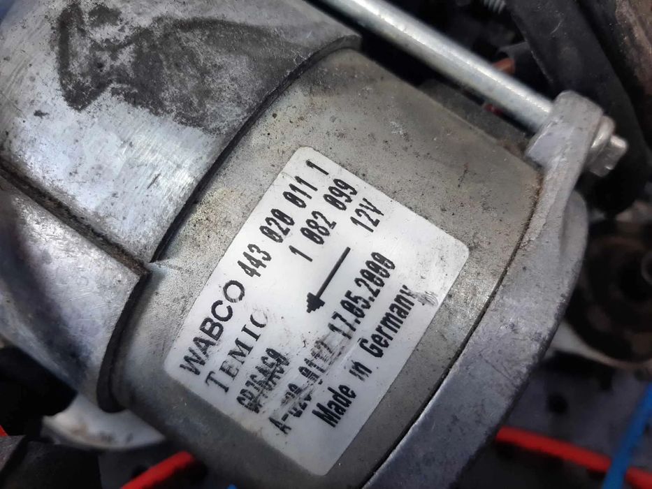 compresor suspensie  bmw e39 e46 2.0 d  4430200111