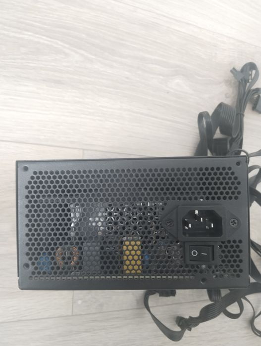 Блок питания 600W Cooler Master MWE White v2
