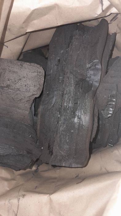 EcoUqol — табиғи ағаш көмірі