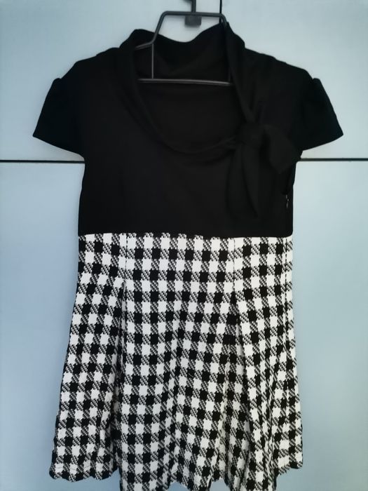 Рокличка в черно и бяло