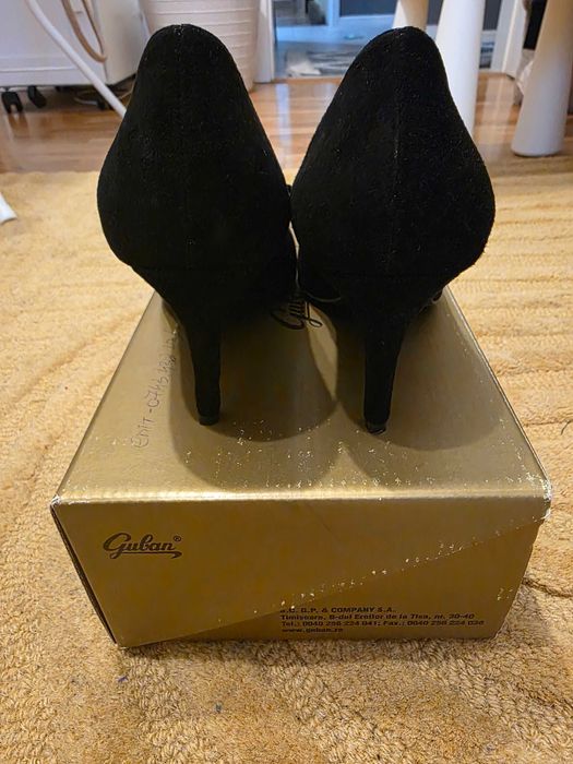 Pantofi cu toc Guban