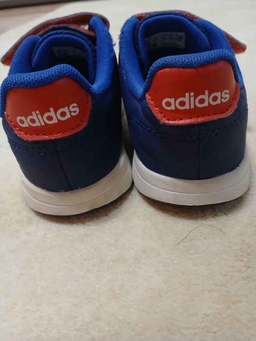 Адидас унисекс 26
