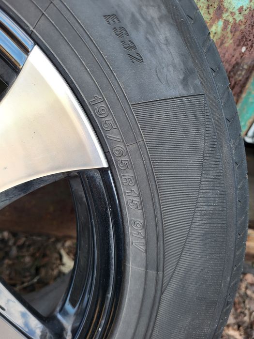 Диски с балонами 195/65/15 YOKOHAMA.