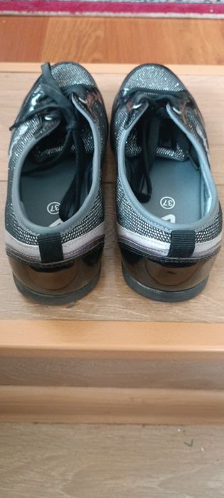 Fila дамски спортни обувки 37 номер