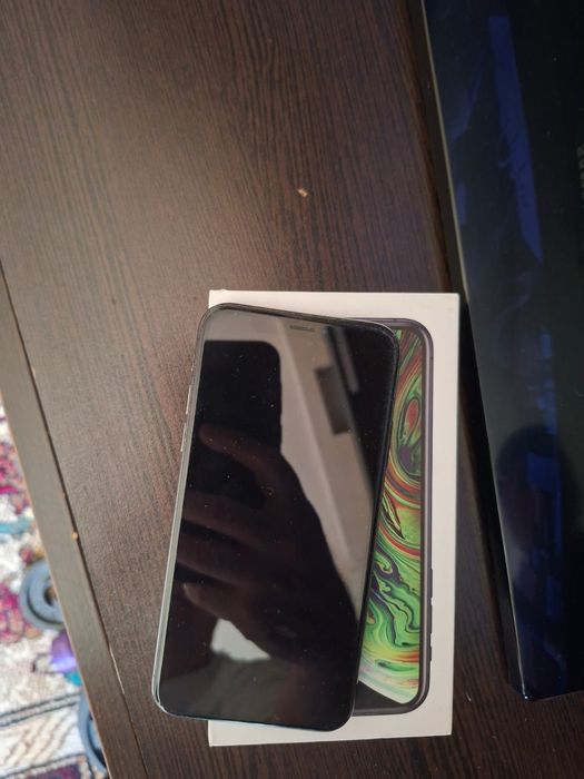 Продаю телефон iPhone X , айфон 10