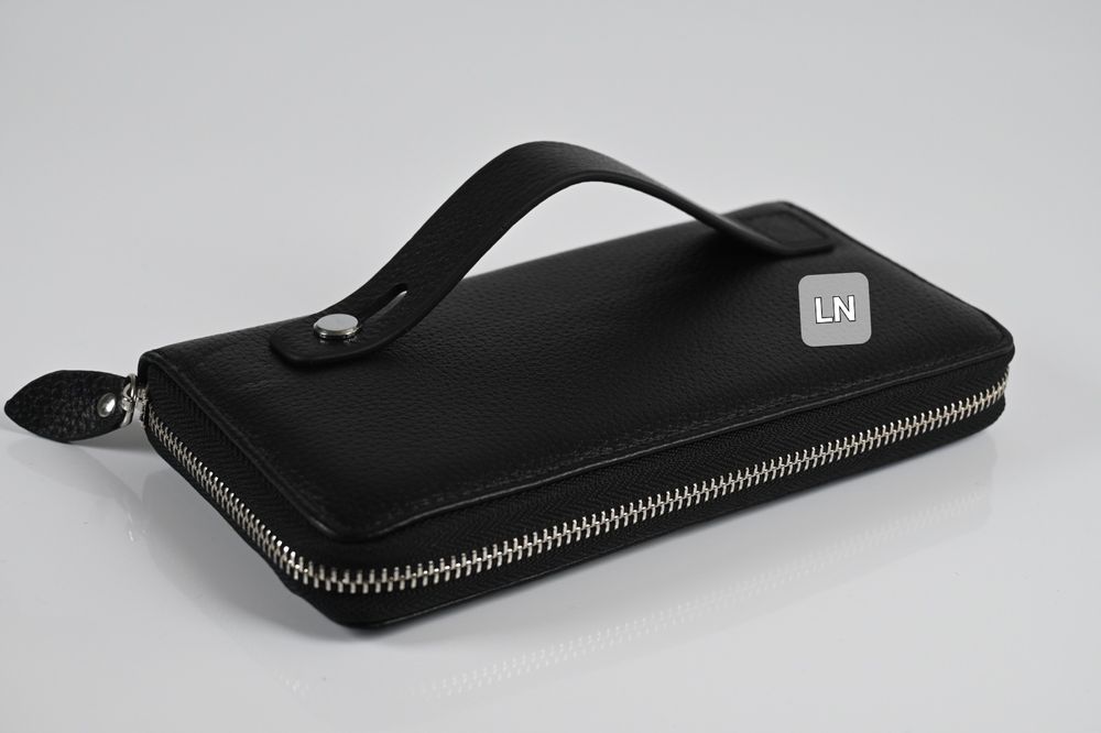 Дамско портмоне от 100% естествена кожа с цип и