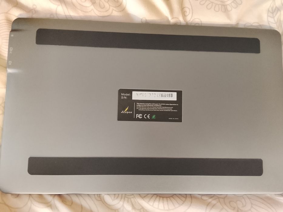 Tableta grafica cu display