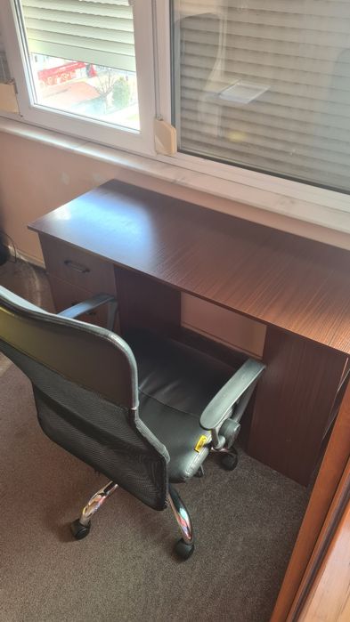 Birou nuc + scaun birou