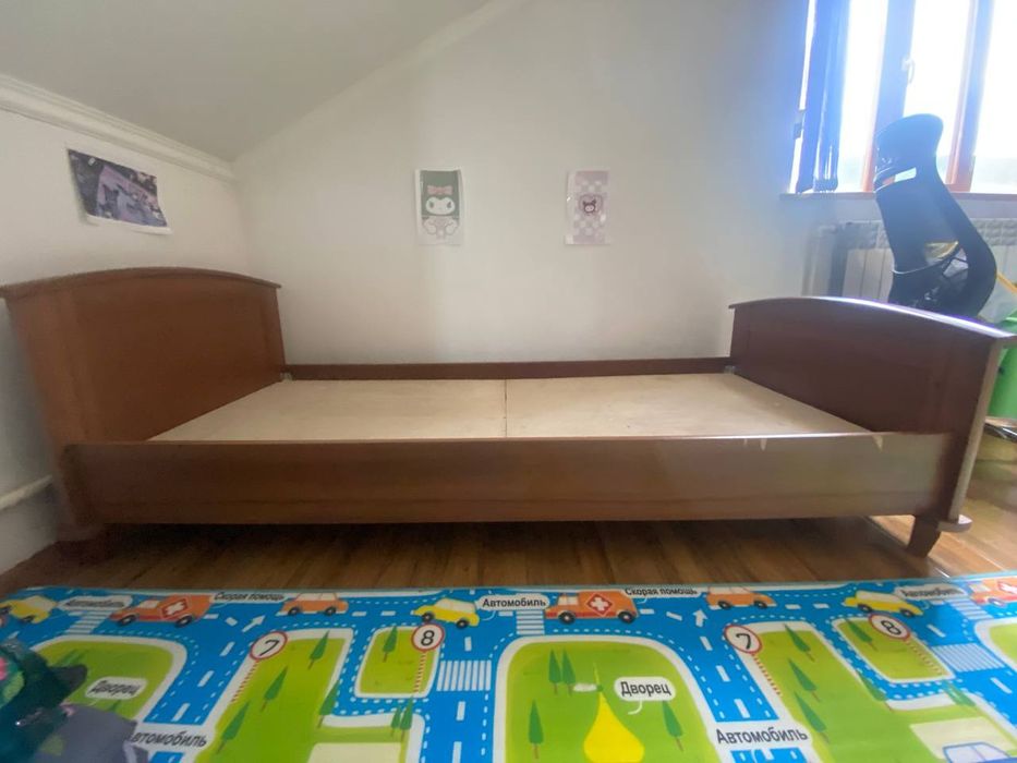 Продам кровать односпальную