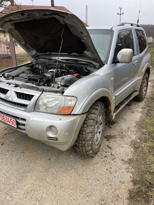 Pajero MK3 3,2 DiD Manual Autoutilitara