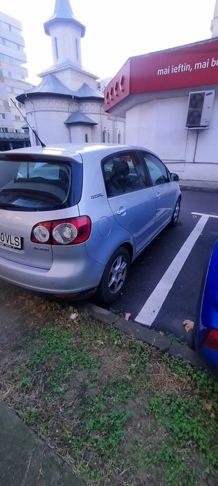 Golf 5 plus. Proprietar