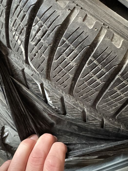 Cauciucuri pirelli 255/55R19