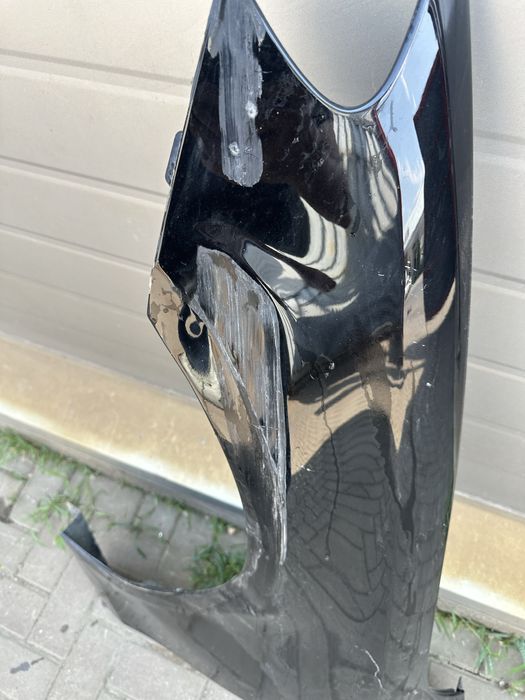 Крыдо переднее левое на Mercedes E-Class W213