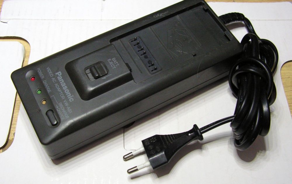 Incarcator Acumulatori Panasonic VW-AS1E