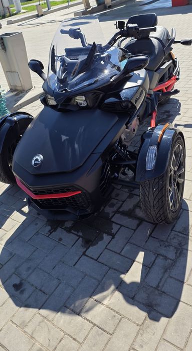 Can am Spyder F3S TVA deductibil