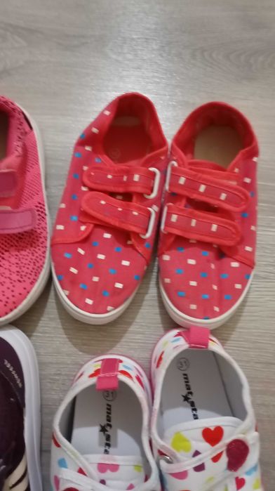 Лот маратонки и кецове