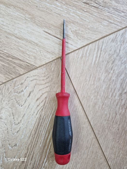 Продам отвертки фирменные