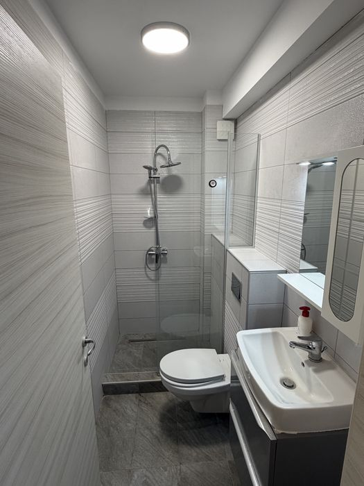 Inchiriez apartament 3 camere Tomis Plus