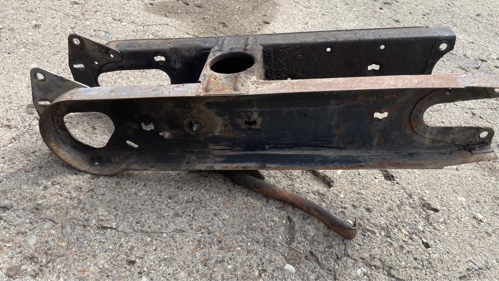 Piaggio Boss -cadru- bascula- roti