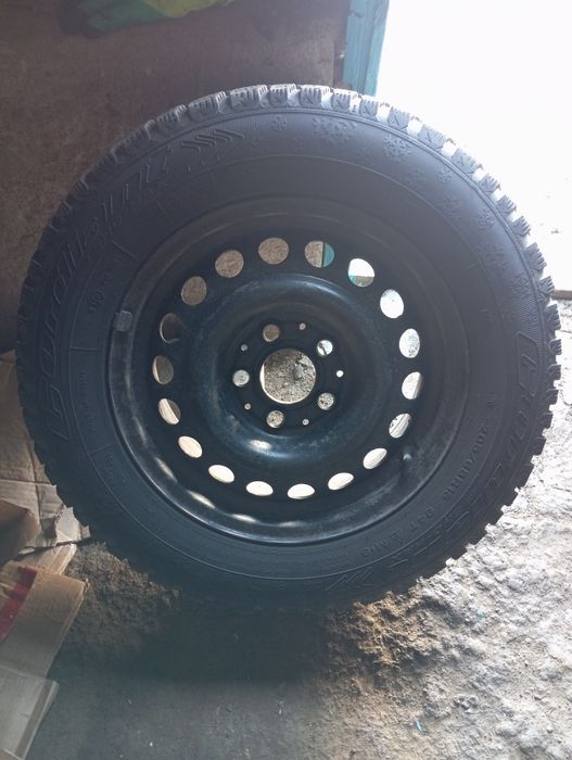 Продам шины с дисками