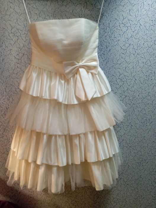 Продам нарядное  платье