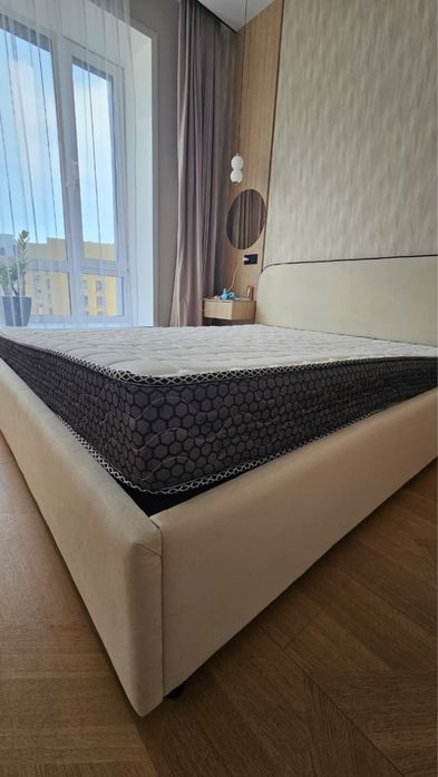 Продам матрас новый