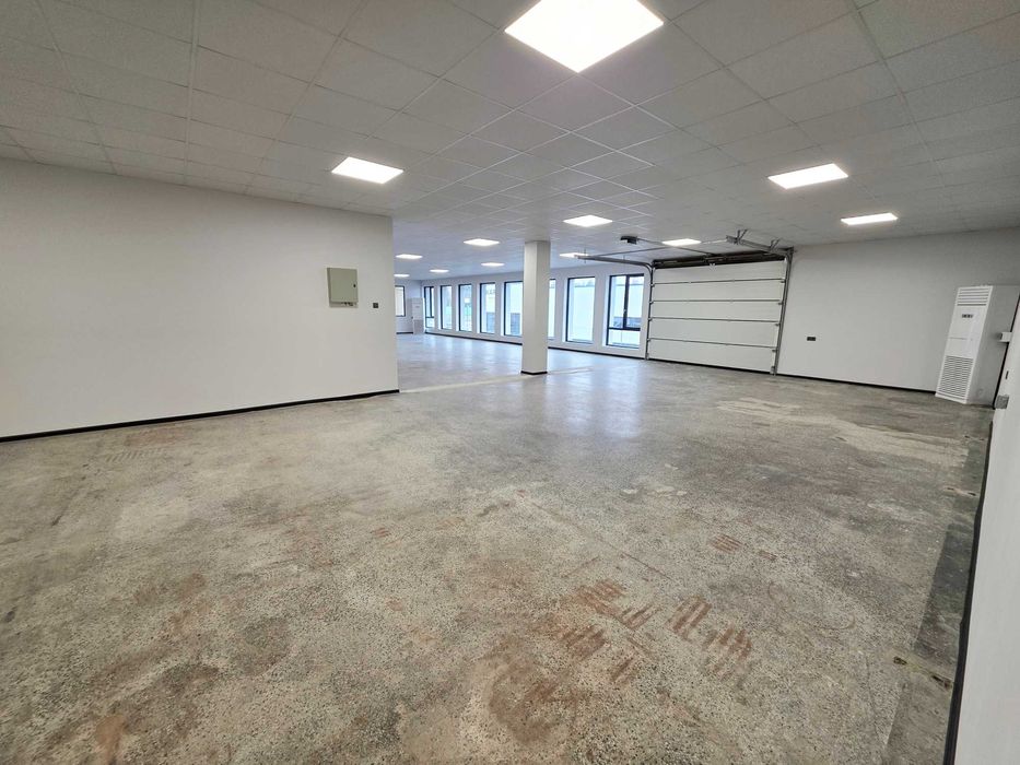 Продавам Производствена сграда в парцел два декара от Собственик