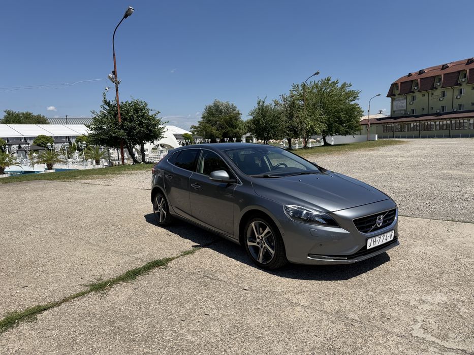 VOLVO V40 2016 — imagine 2