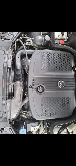 Vand urgent mercedes c220 motor 2.2 diesel original  original mercedes