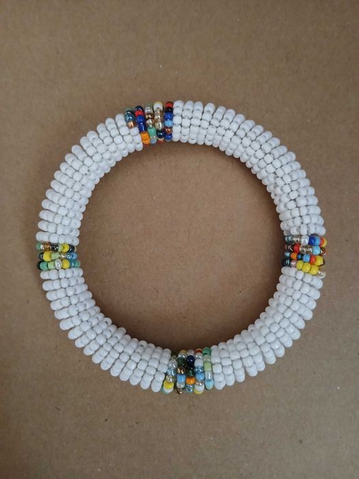 Бижута - обеци и висулки