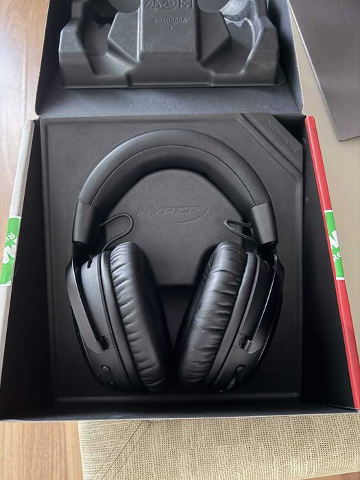 CA NOI GARANTIE - Casti gaming wireless HyperX Cloud III S