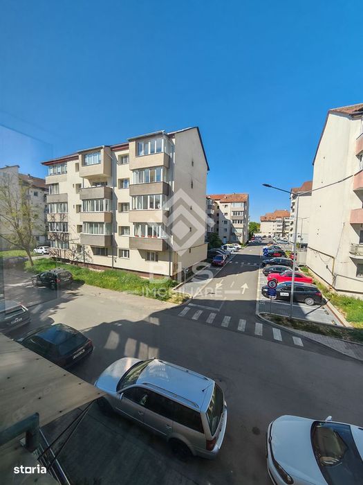 Apartament 3 Camere C.R. Vivu/Parcare/Anaf